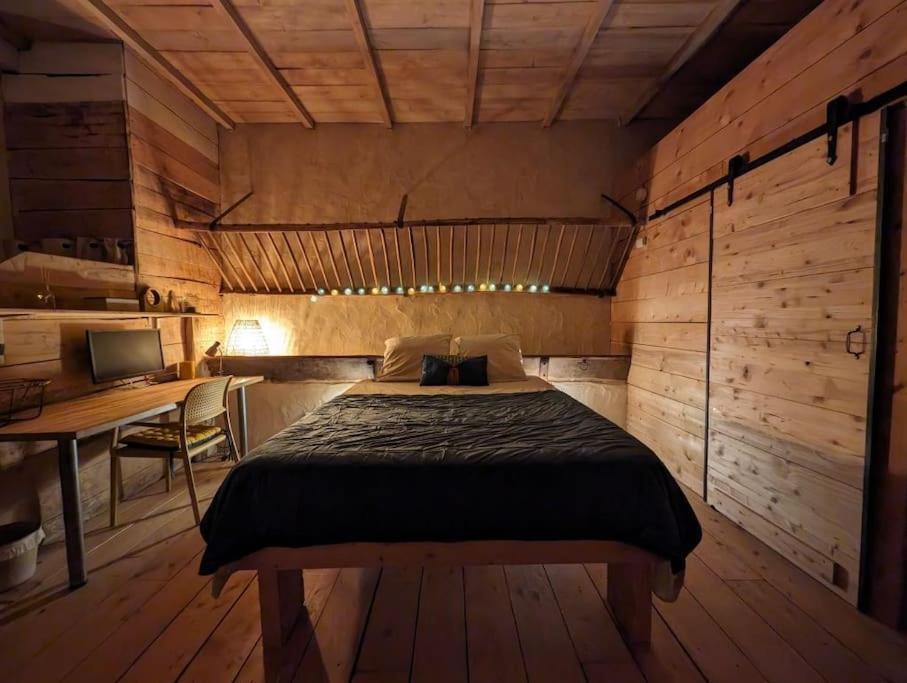 Logement - Studio Independant A Perouges Luaran gambar