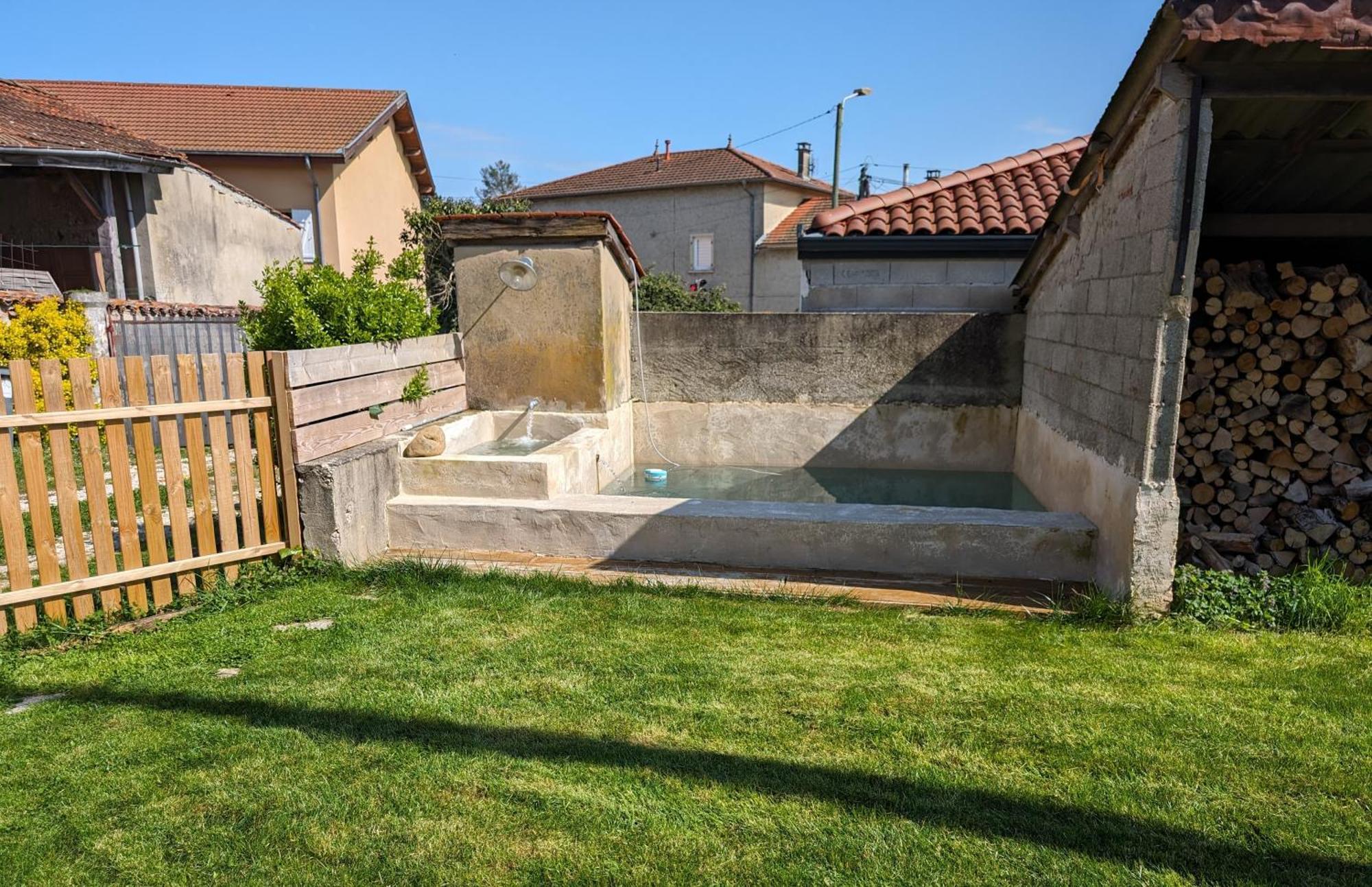 Logement - Studio Independant A Perouges Luaran gambar