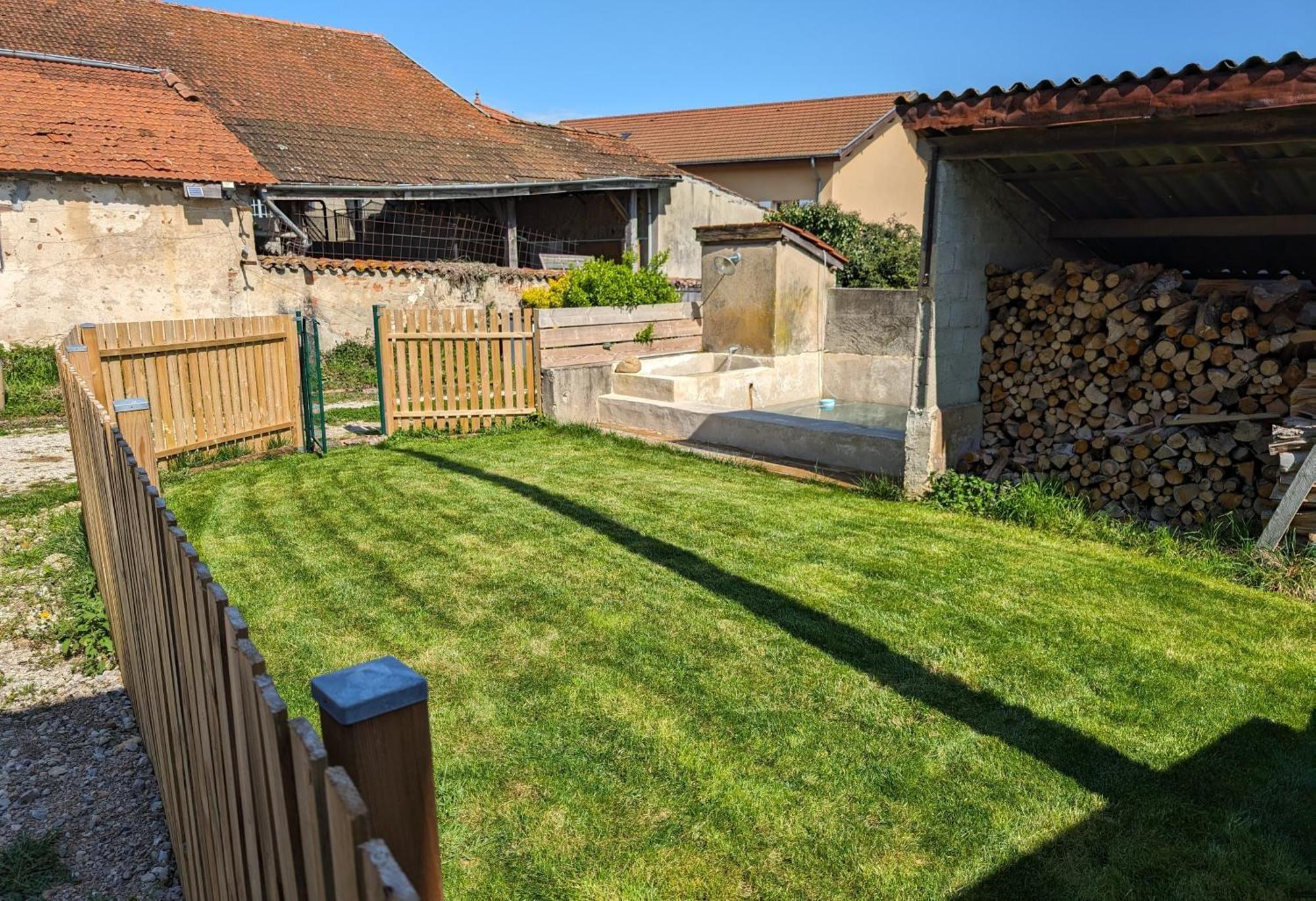 Logement - Studio Independant A Perouges Luaran gambar